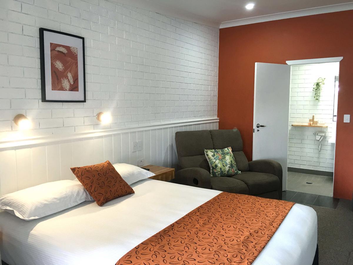 Gin Gin Village Motor Inn Motel Qld Ngoại thất bức ảnh